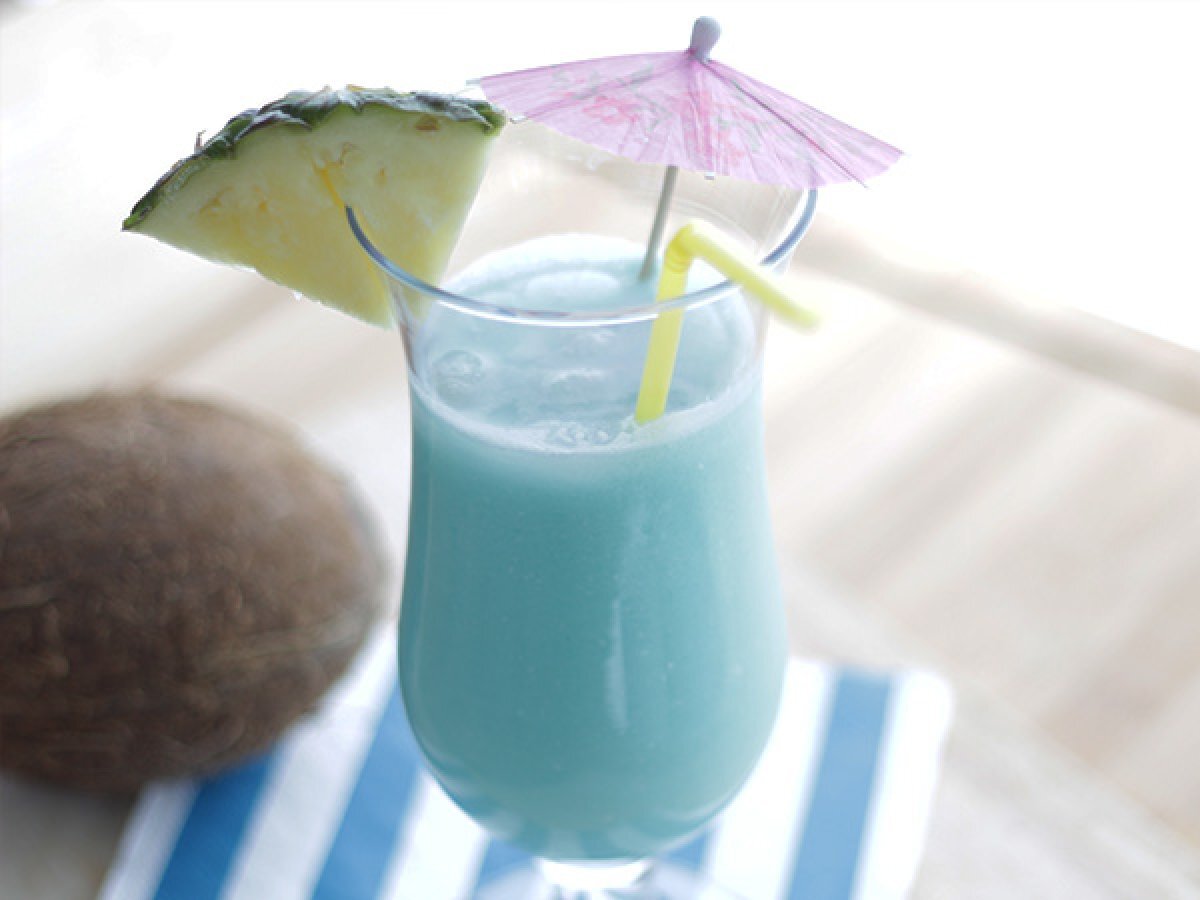 Blue Hawaiian - Video recipe ! - photo 3