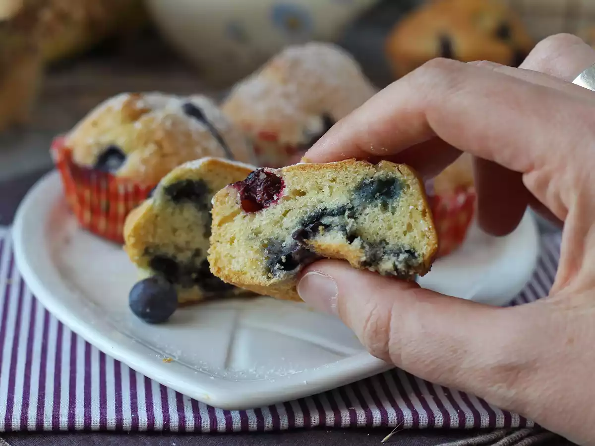 Blueberry muffins, a mini version of the French tourte des Pyrenées! - photo 4