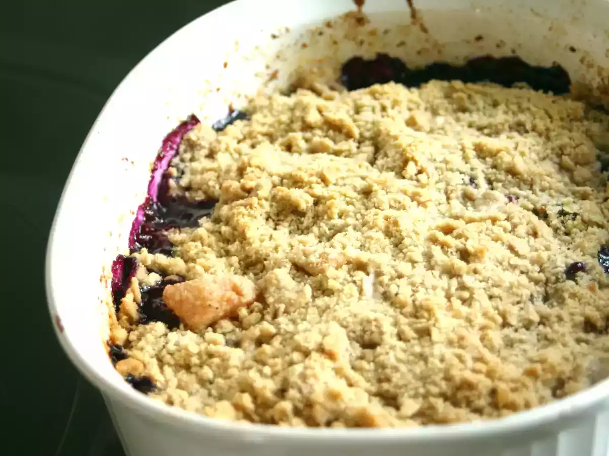 Blueberry-Peach Crisp