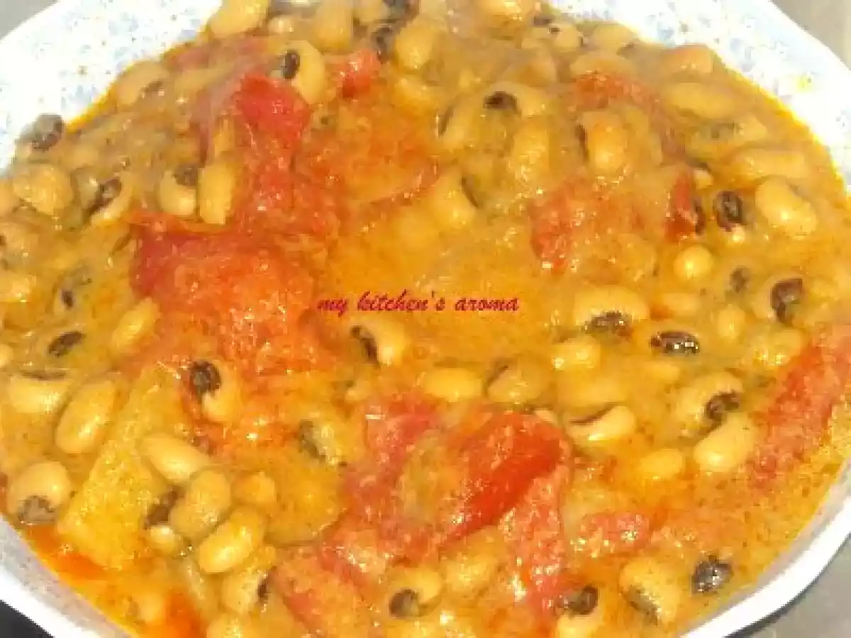 Bobbarlu Kurma/Black-Eyed Beans Curry