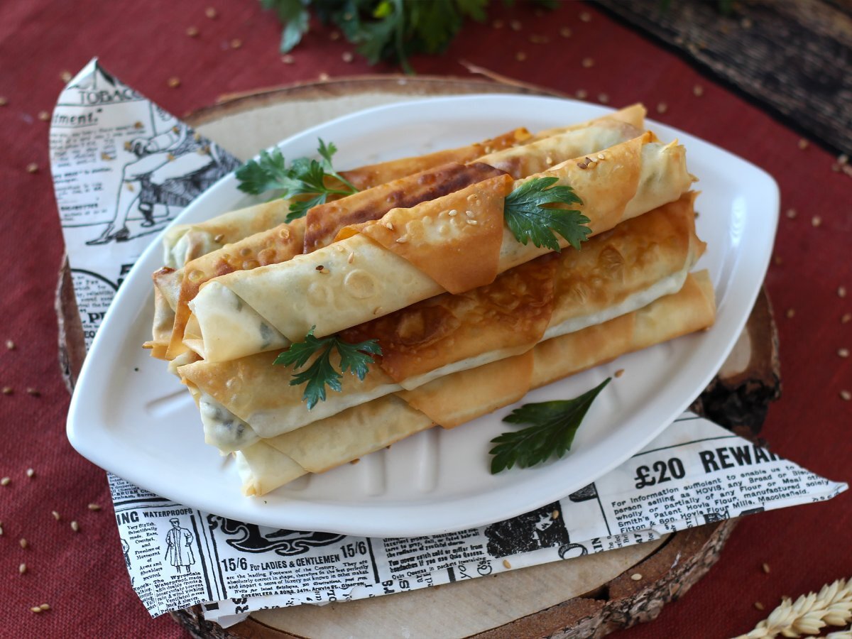 Börek, Turkish bricks with feta and parsley - photo 5