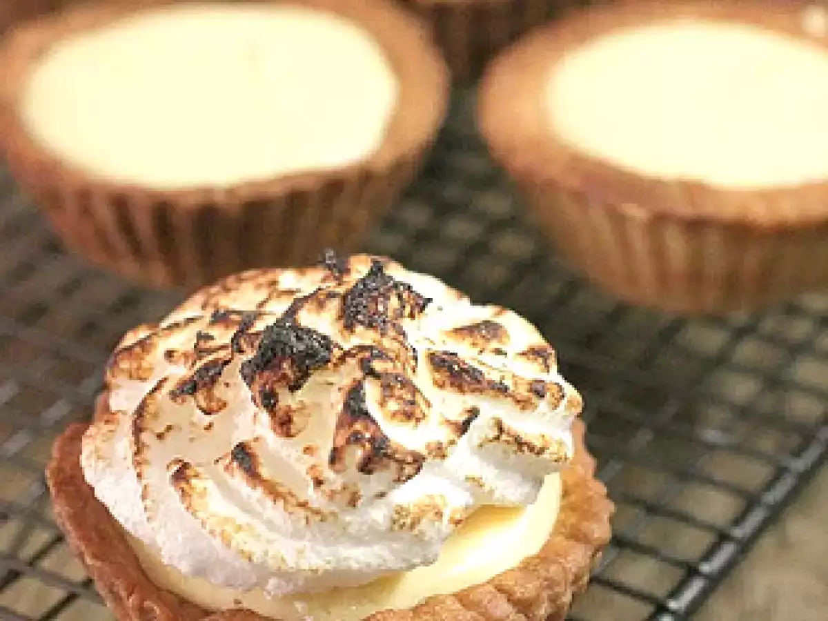 Bourke Street Bakery's Passion Fruit Meringue Tart - photo 2