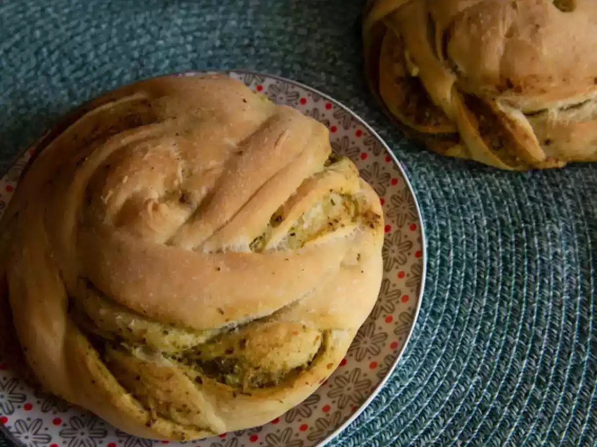 Braided pesto breads - photo 4