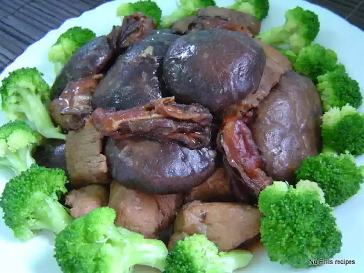 Braised Pork Belly with Mushrooms and Dried Oysters ~ CNY