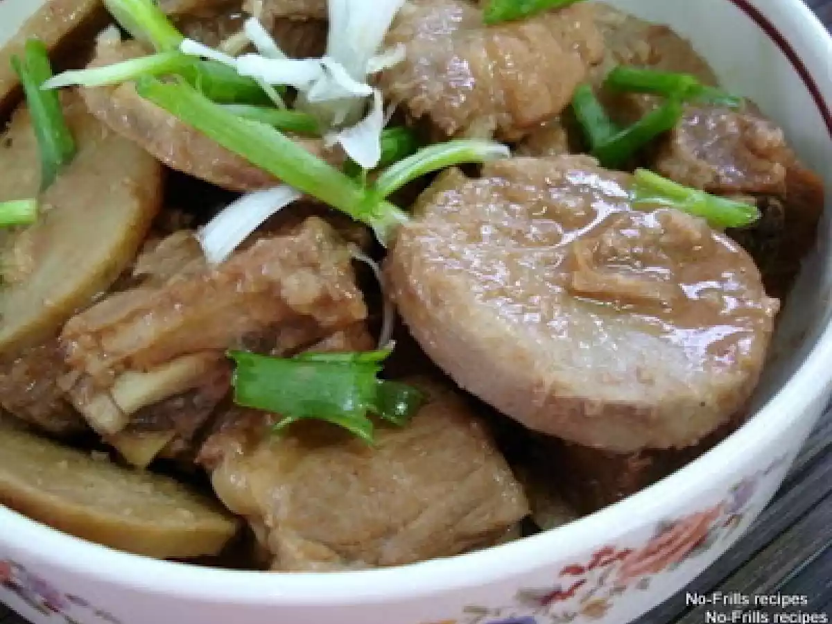 Braised pork ribs with yam