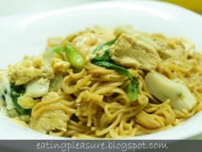 Braised Yee-Fu Noodles