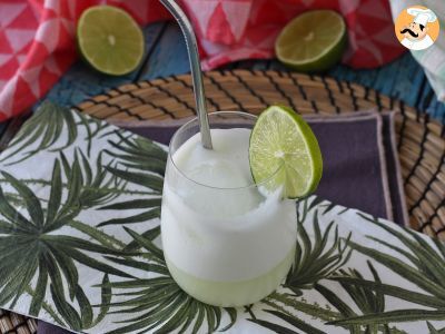 Brazilian lemonade with lime and condensed milk - photo 3