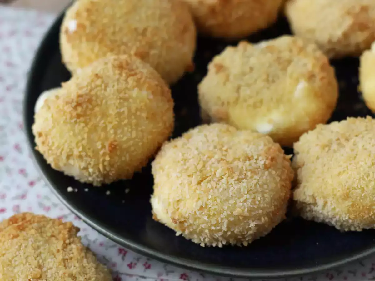 Breaded Babybel cheese wheels in the air fryer - photo 5