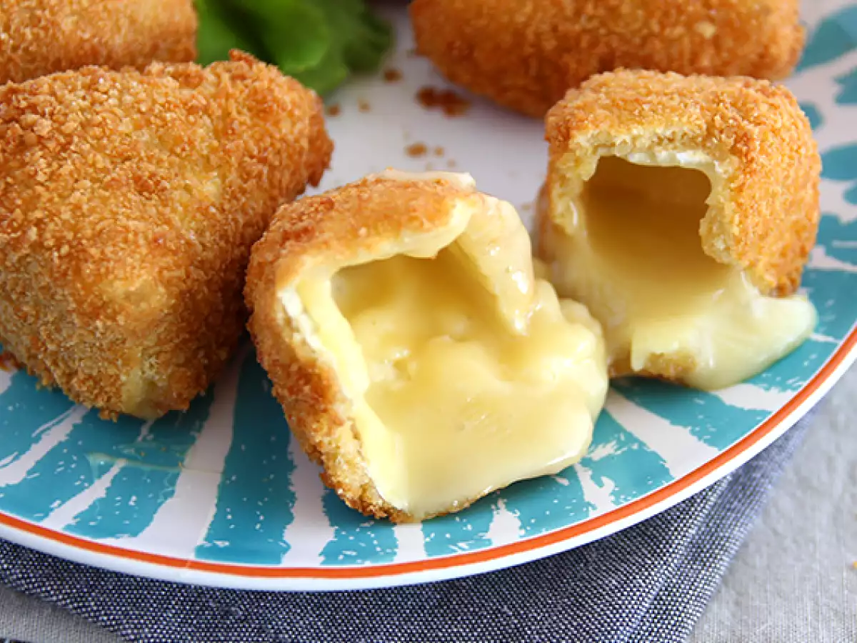 Breaded Camembert, gooey and crispy - photo 4