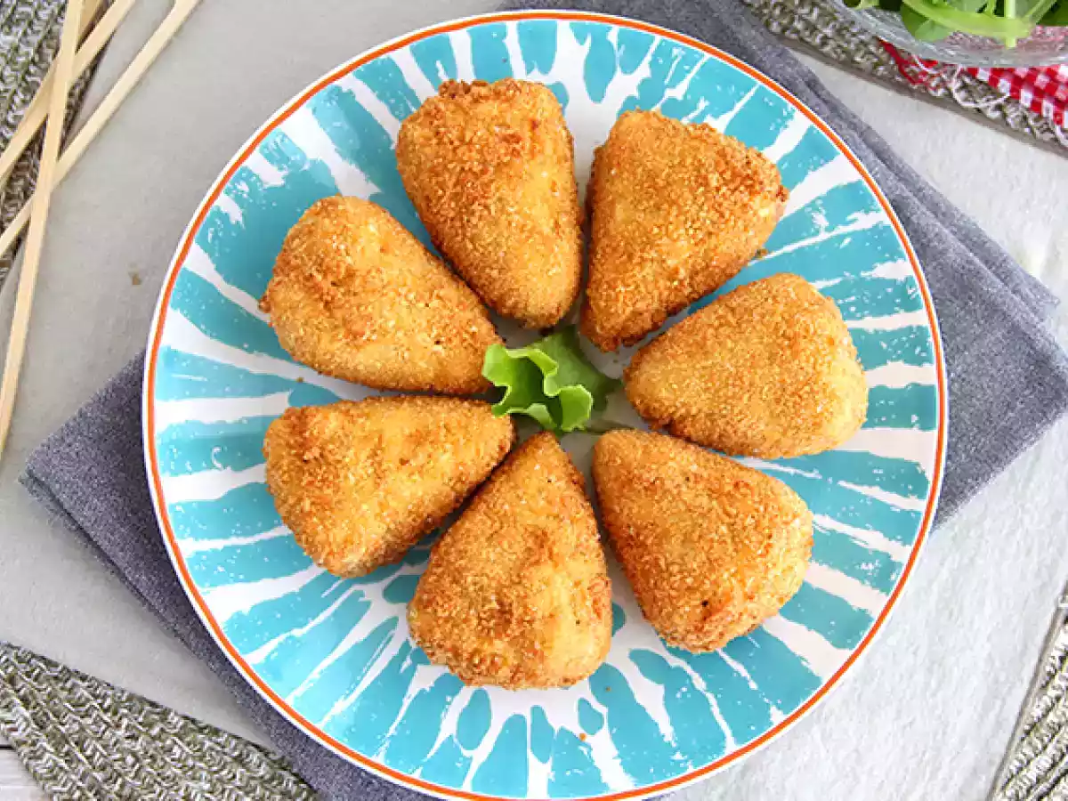 Breaded camembert, melty and crispy - photo 3
