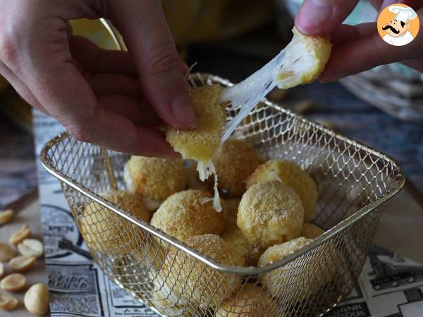 Breaded mozzarella balls in airfryer - photo 2