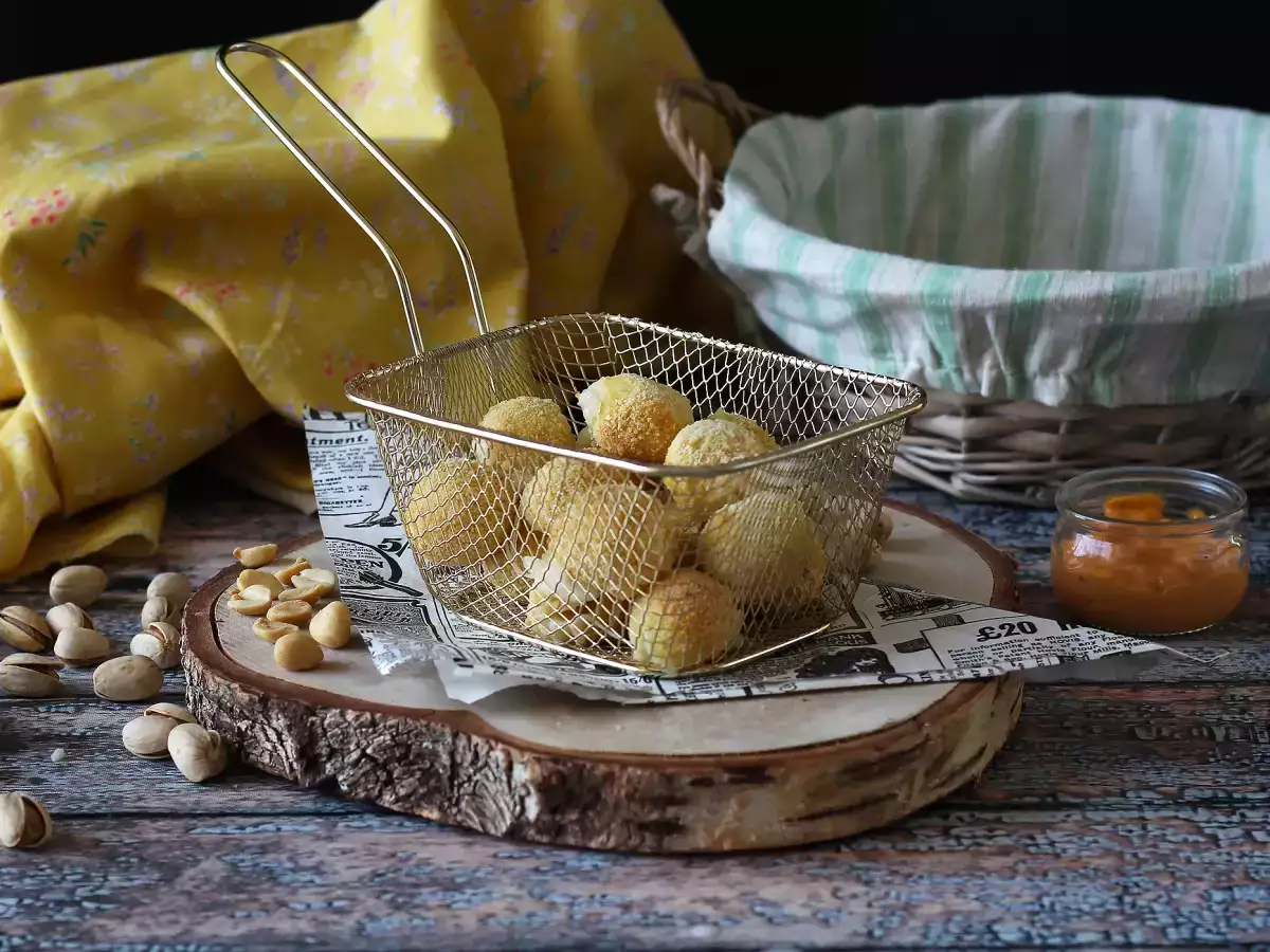Breaded mozzarella balls in the air fryer - photo 3
