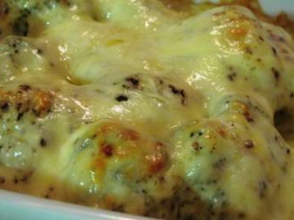 Broccoli and Creamy Cheese