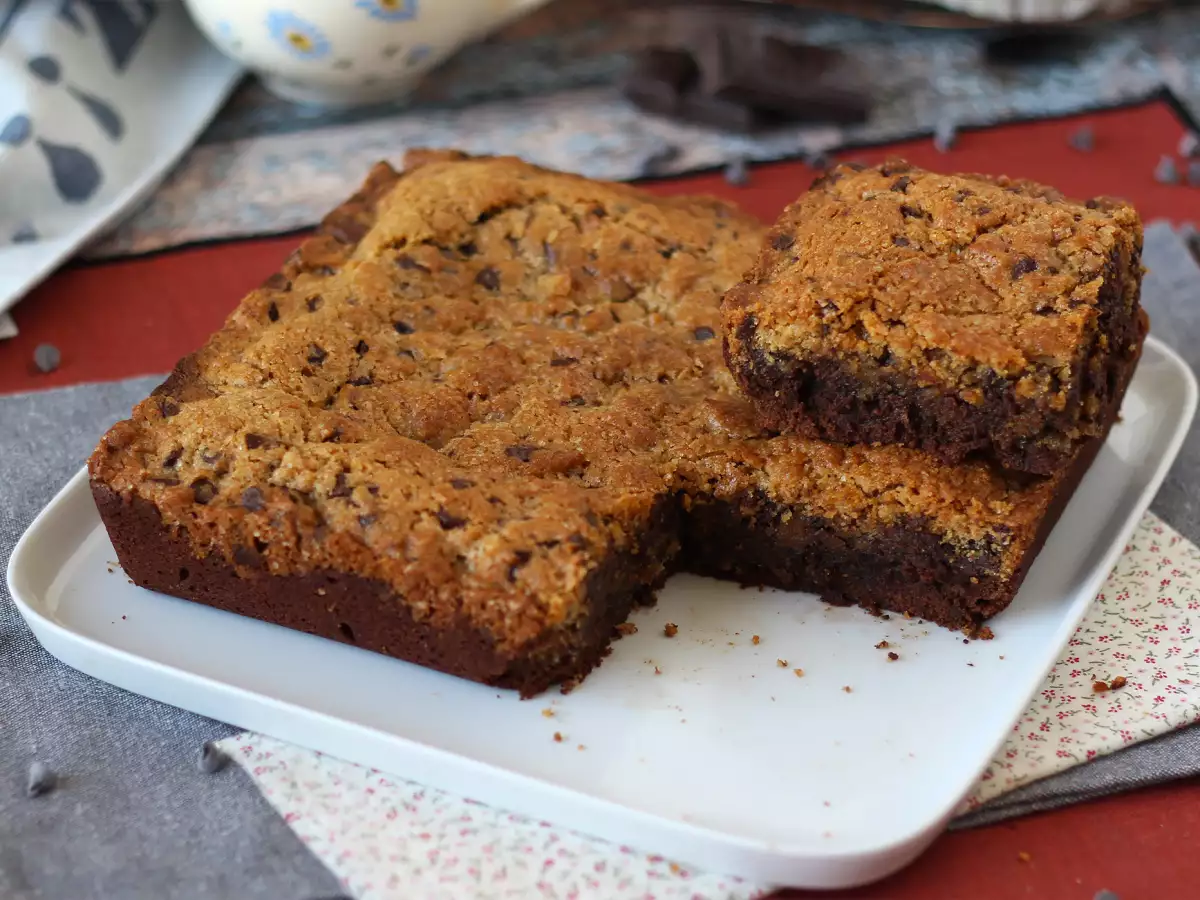 Brookies, the perfect combination of a brownie and a cookie - photo 5
