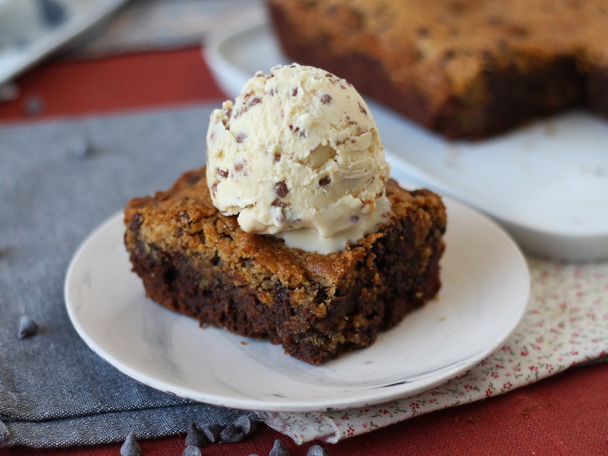 Brookies, the perfect combination of a brownies and a cookie