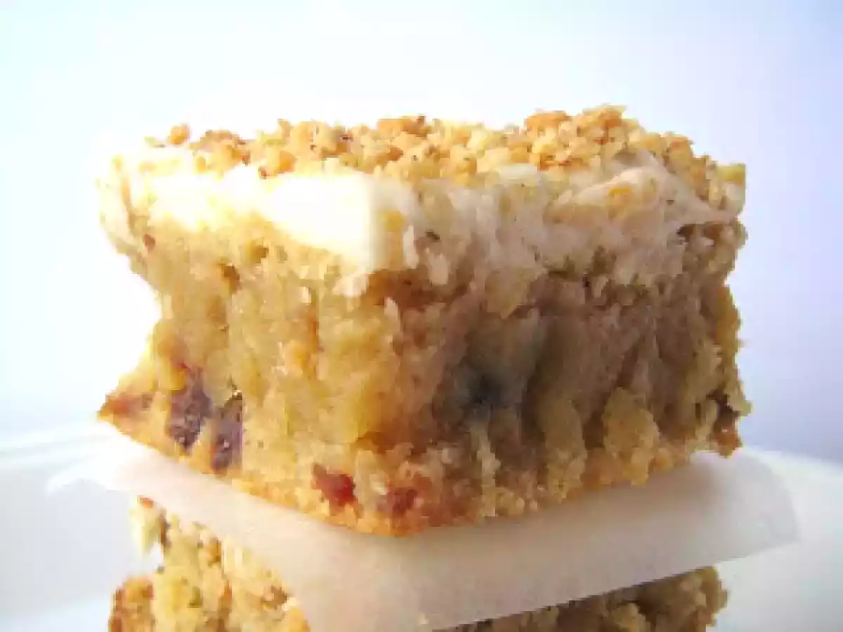 Brown Butter Fig Nut Blondies with Eggnog Buttercream Frosting - photo 4