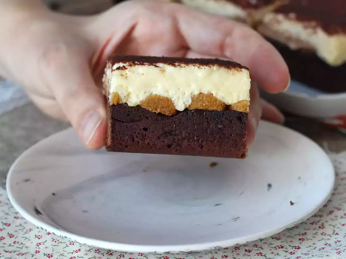 Brownies and tiramisu lovers, we've got the perfect cake for you! - photo 5
