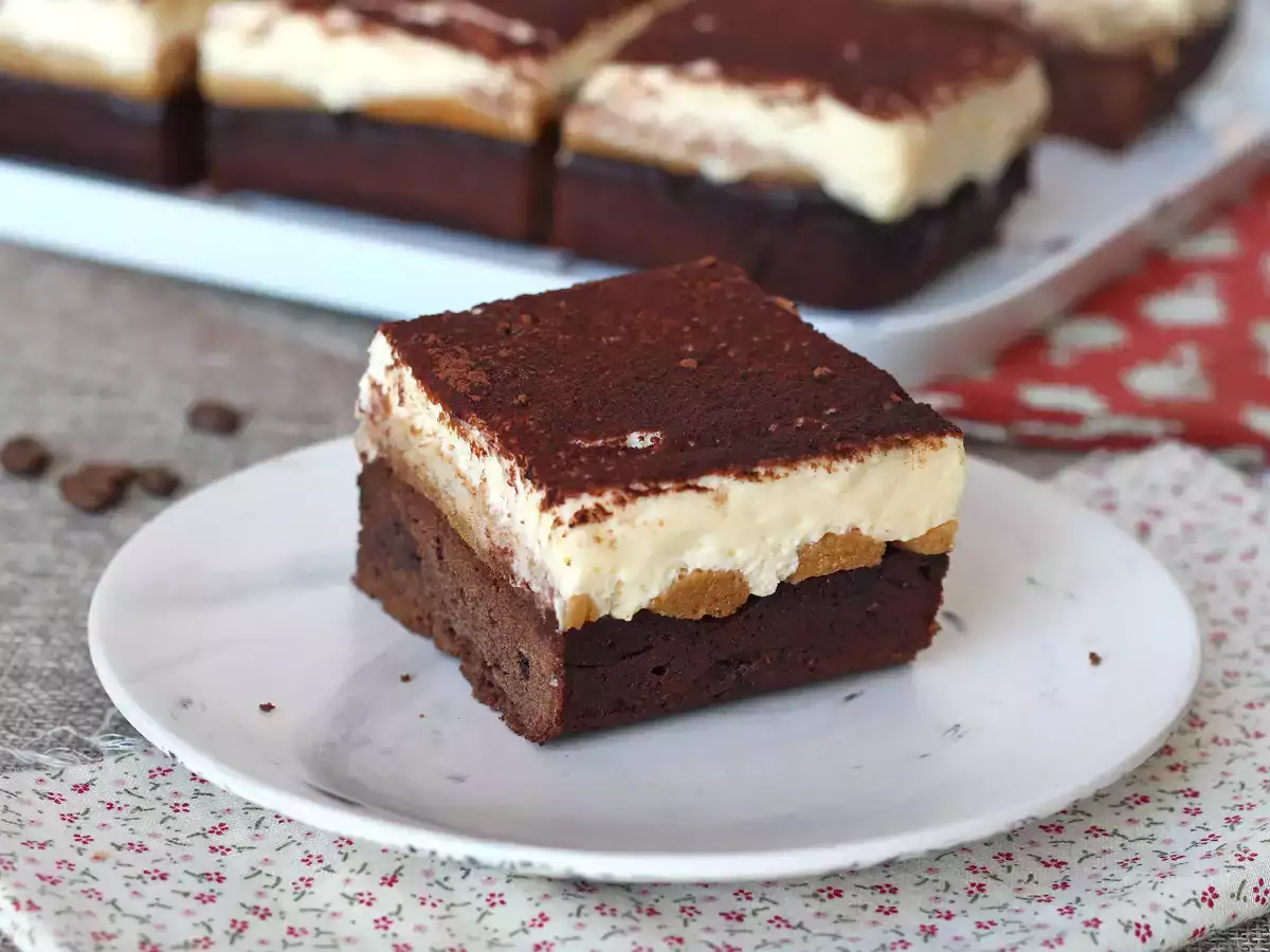 Brownies and tiramisu lovers, we've got the perfect cake for you! - photo 7
