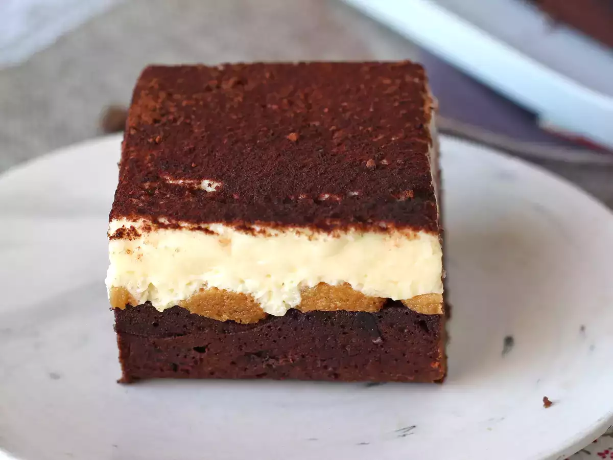 Brownies and tiramisu lovers, we've got the perfect cake for you! - photo 9