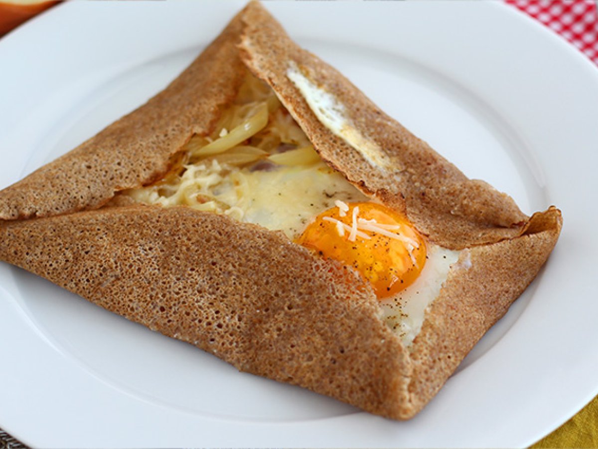 Buckwheat galette with ham, egg and cheese - photo 4