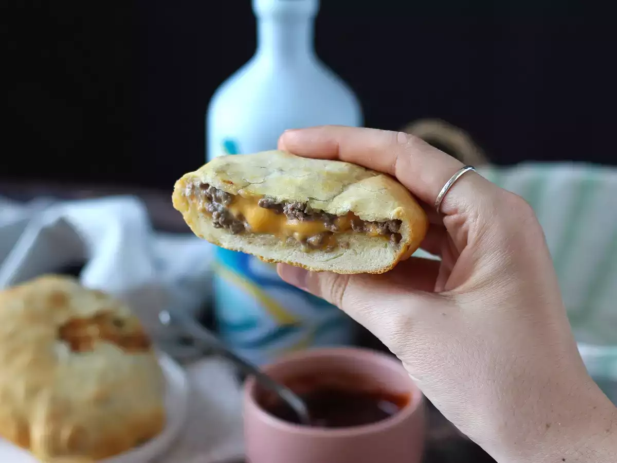Burger-style Air fryer stuffed buns: ideal for a quick and tasty dinner - photo 4