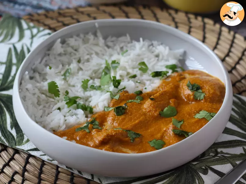 Butter chicken, the traditional Indian dish, photo 1