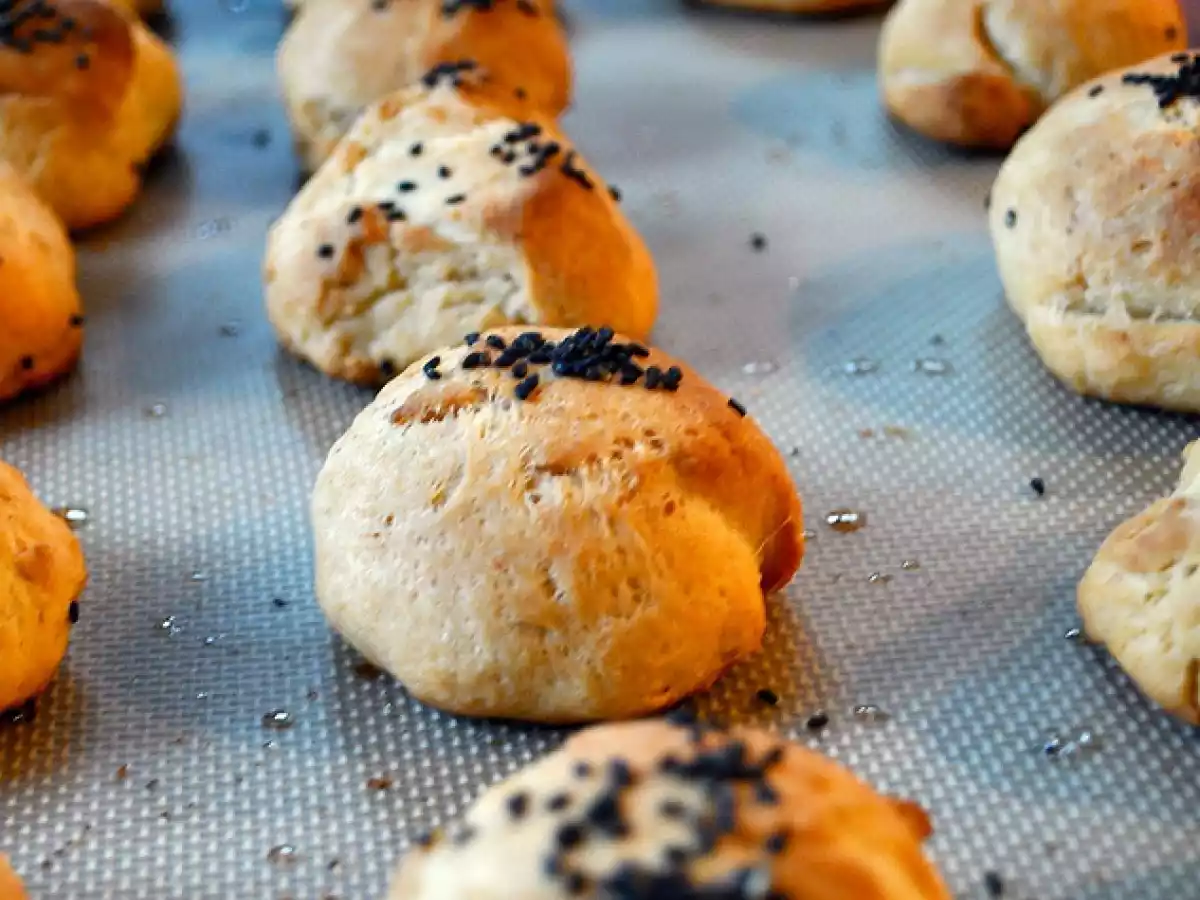 Buttermilk Dinner Rolls and Pom Yogurt Breakfast