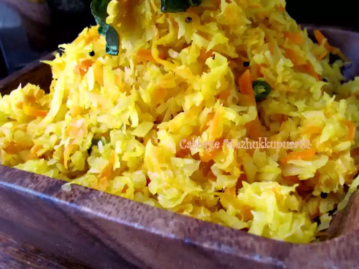 Cabbage Mezhukkupurathi (cabbage- carrot stir fry)