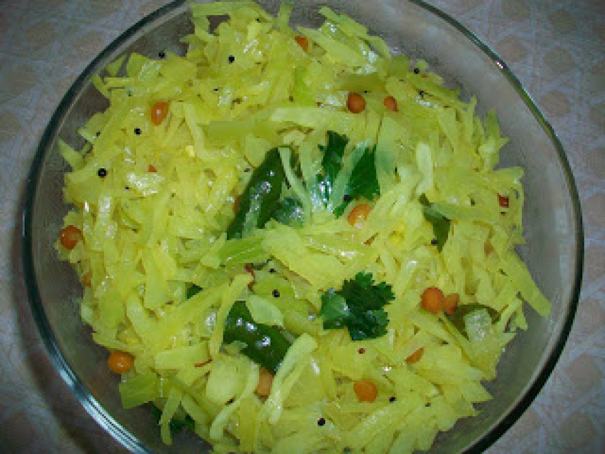 Cabbage Poriyal