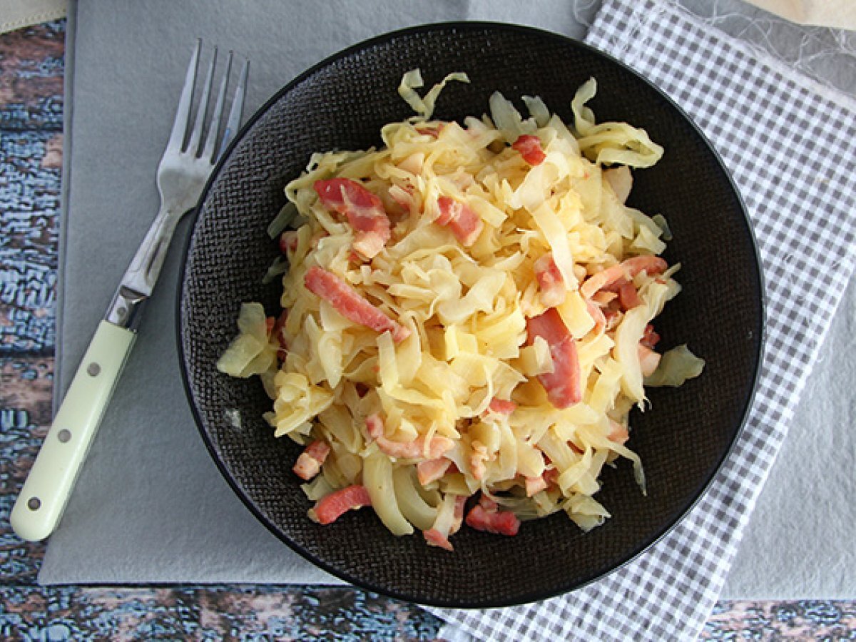 Cabbage with bacon - photo 2