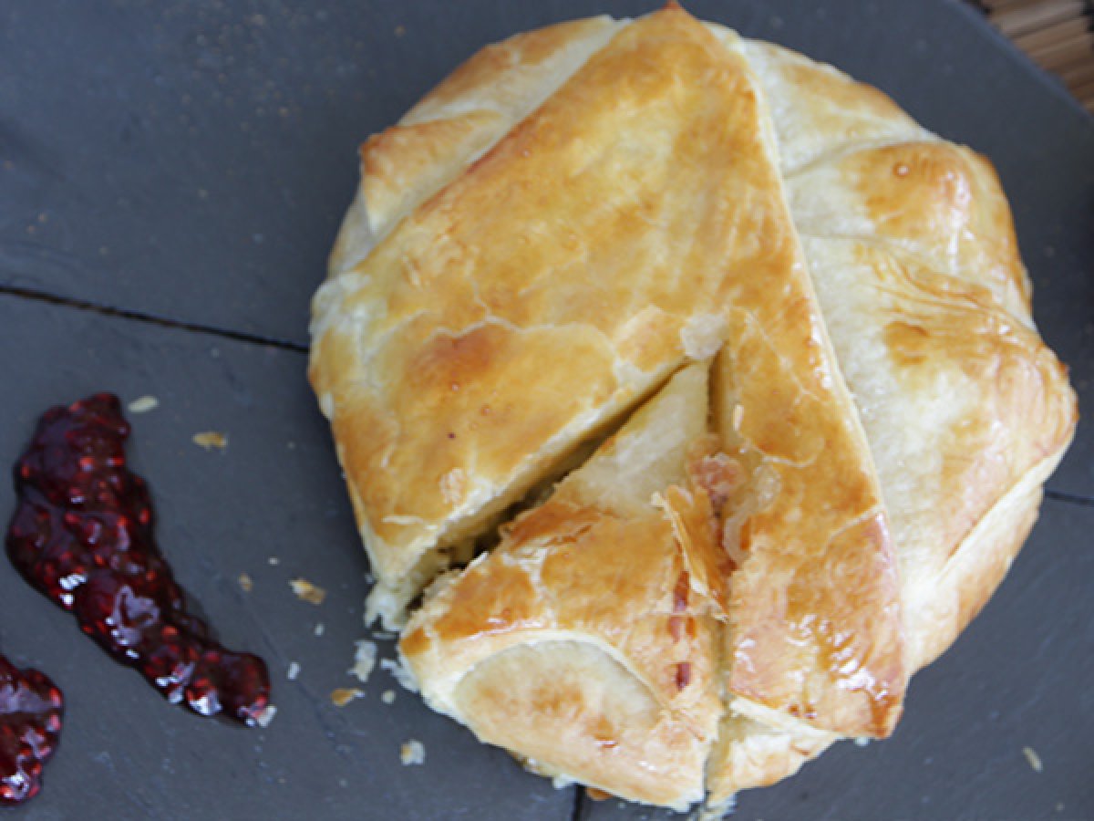 Camembert flaky pie - video recipe ! - photo 2