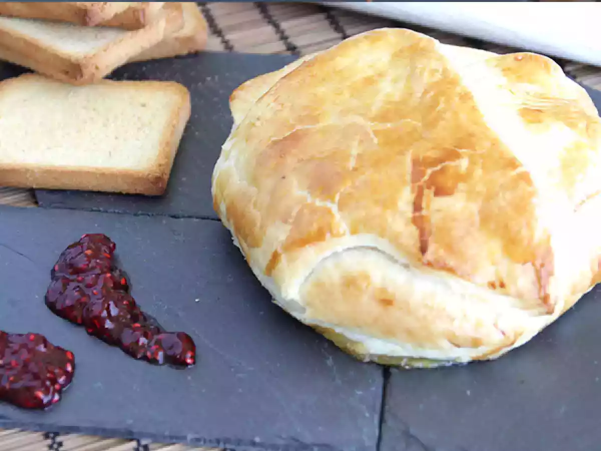 Camembert flaky pie - video recipe ! - photo 4