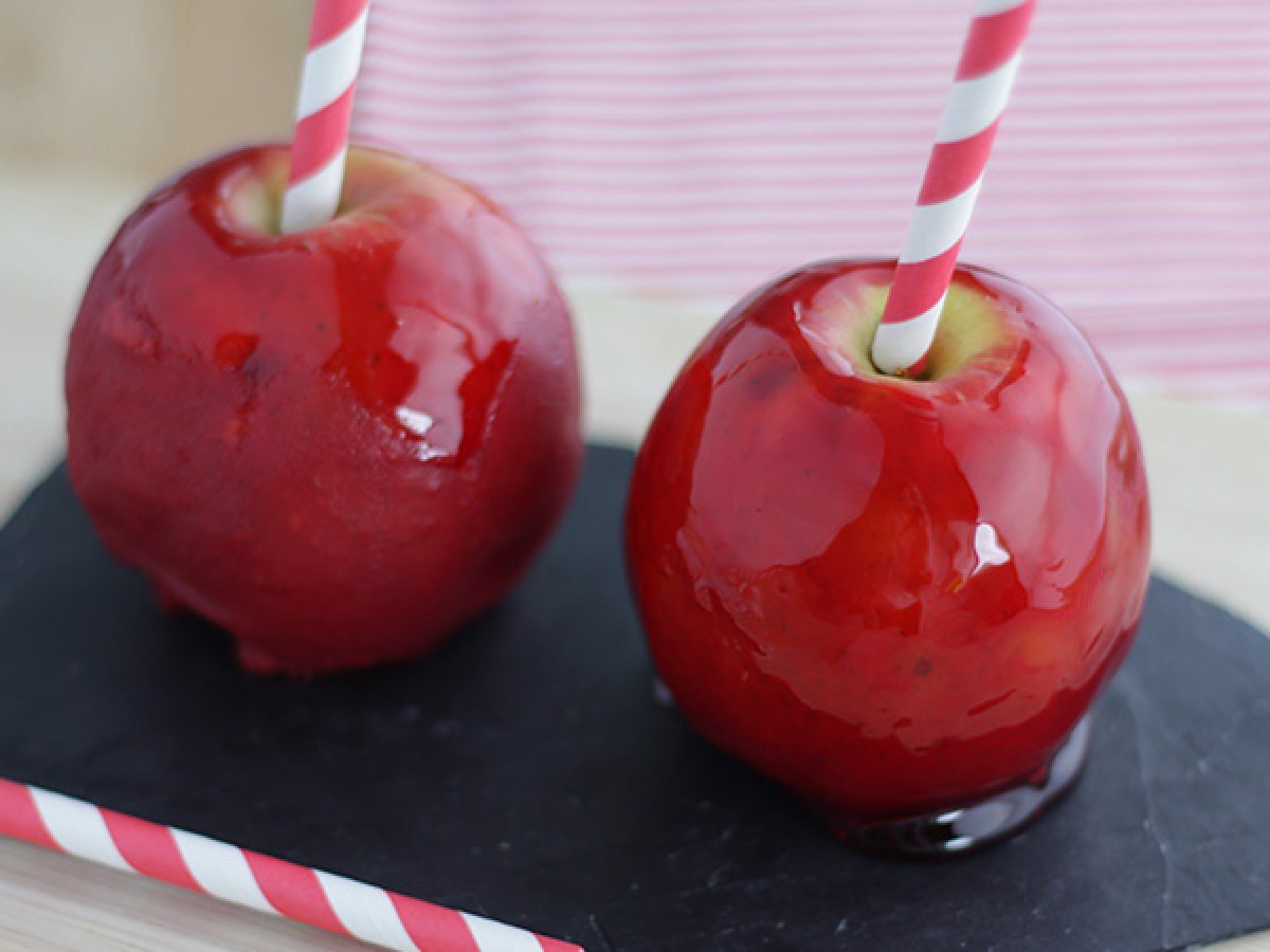 Candy apples - Video recipe ! - Recipe Petitchef