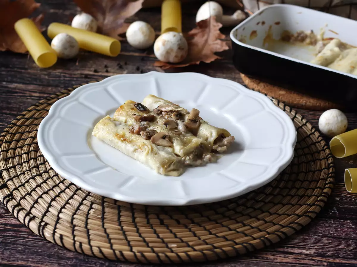 Cannelloni with mushrooms and sausage - photo 3