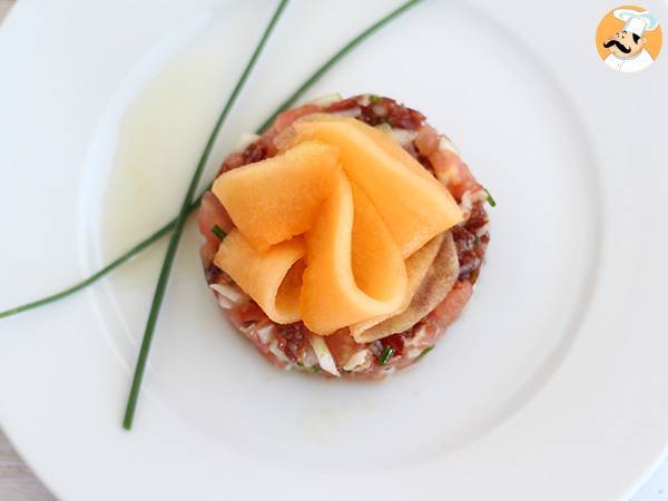 Cantaloupe and prosciutto tartare - photo 2