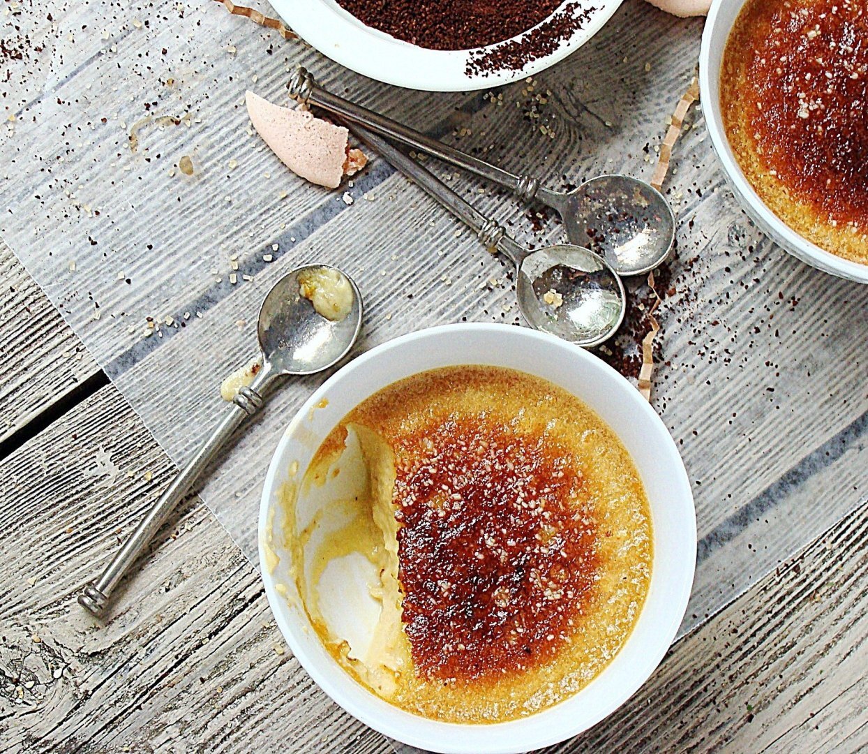 Caramel & coffeeinfused crème brulee, Recipe Petitchef