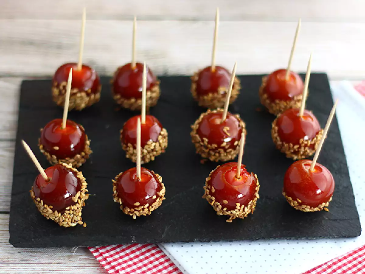 Caramelized cherry tomatoes with sesame seeds, or “love tomatoes” - photo 2