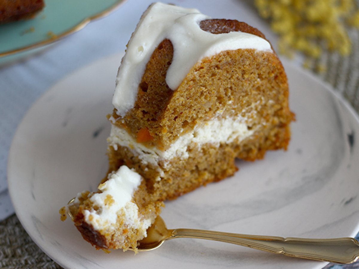 Carrot cake stuffed with cheesecake - photo 4