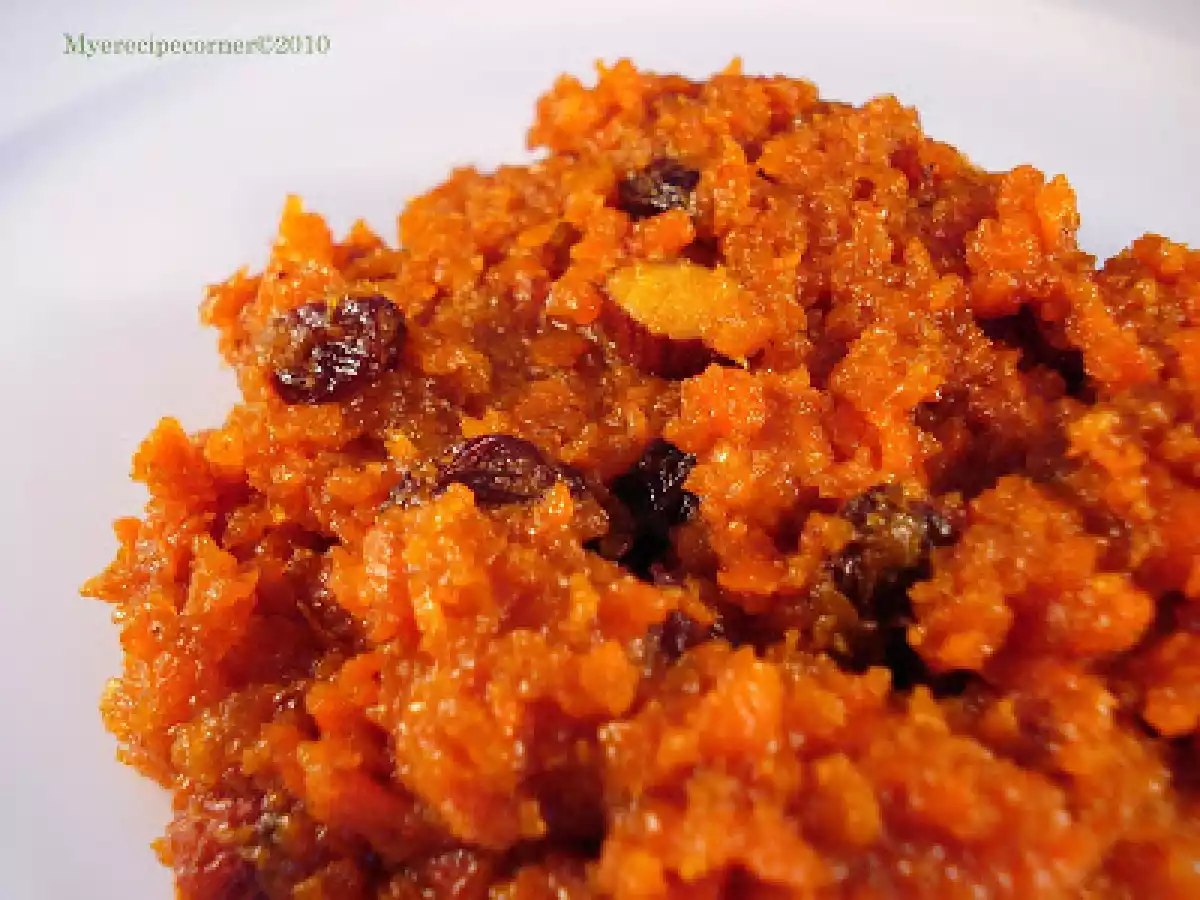 Carrot Halwa/ Carrot Milk Pudding