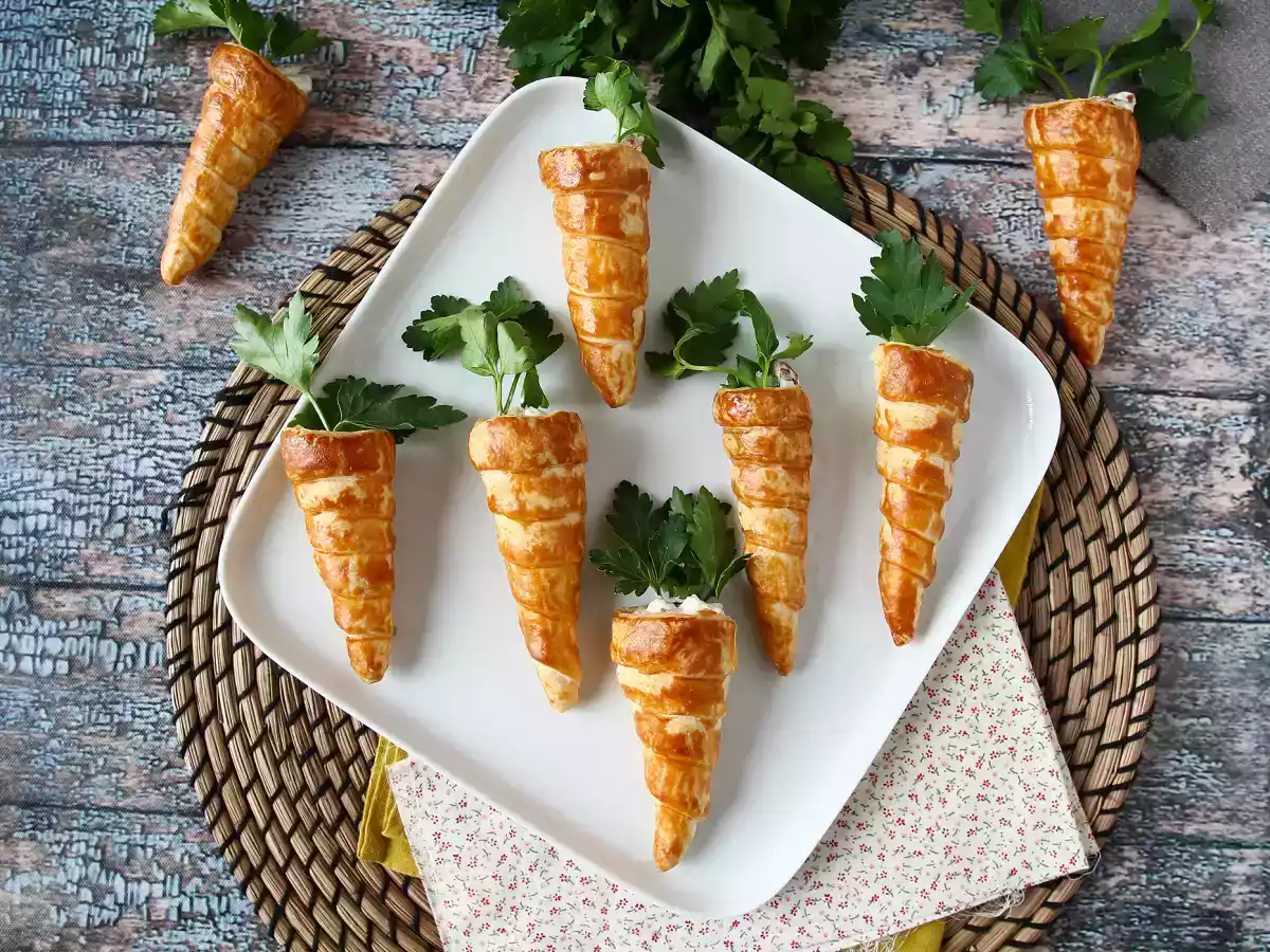 Carrot shaped croissant cones : a cute easter appetizer with goat cheese and sun-dried tomatoes - photo 4