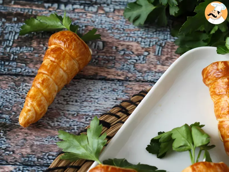 Carrot shaped croissant cones : a cute Easter appetizer with goat cheese and sun-dried tomatoes, photo 6