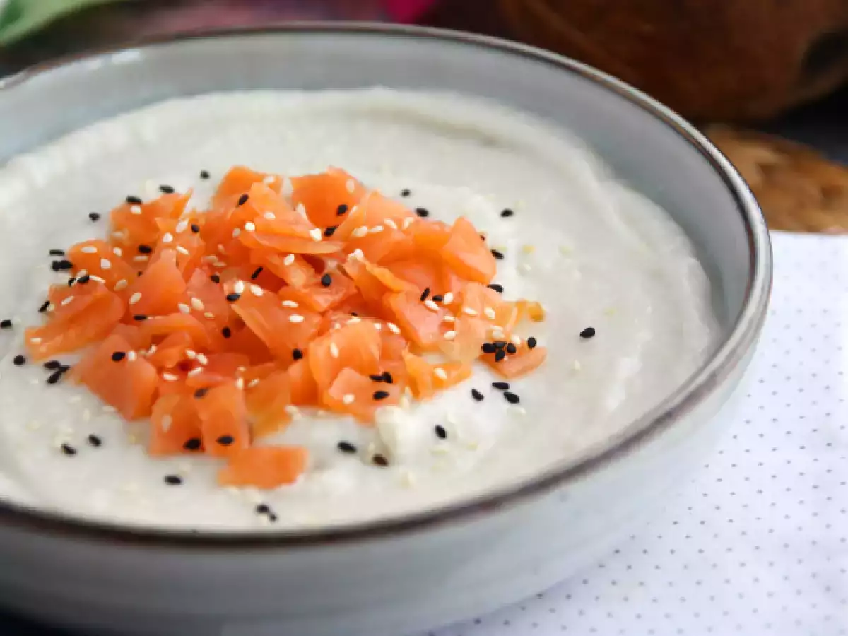 Cauliflower and coconut cream soup with salmon - photo 2