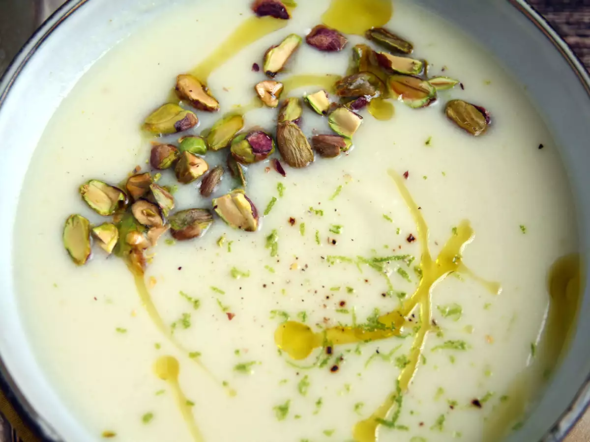 Cauliflower and pistachio soup - photo 2