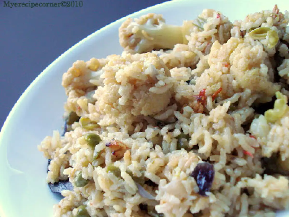 Cauliflower Rice/Biryani (Cauliflower in Indian spicy rice) - photo 2