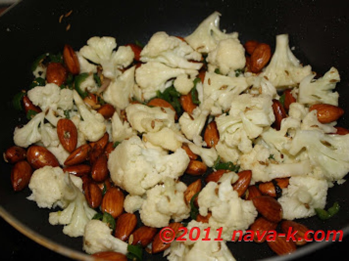 Cauliflower Stir Fried With Almonds - photo 2