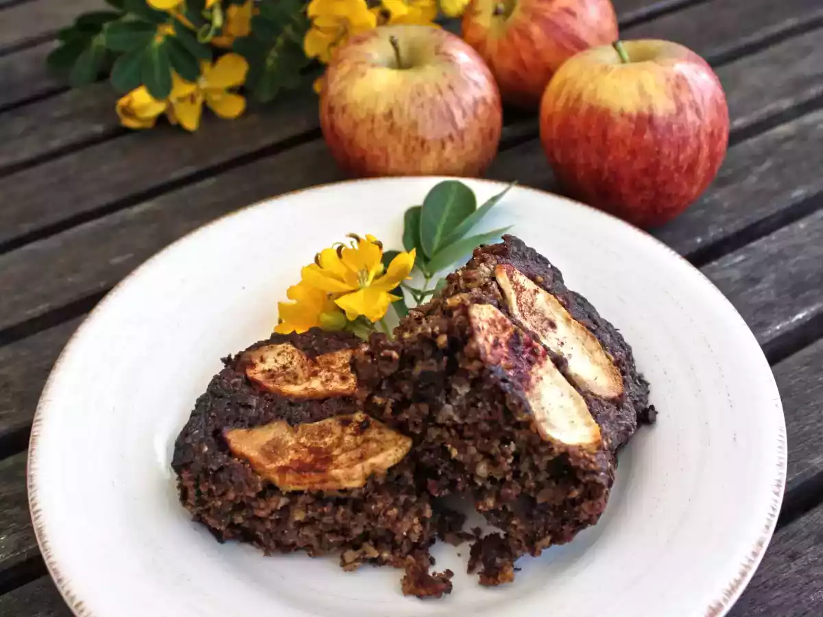 Chai apple and oat cake – sugar free, dairy free
