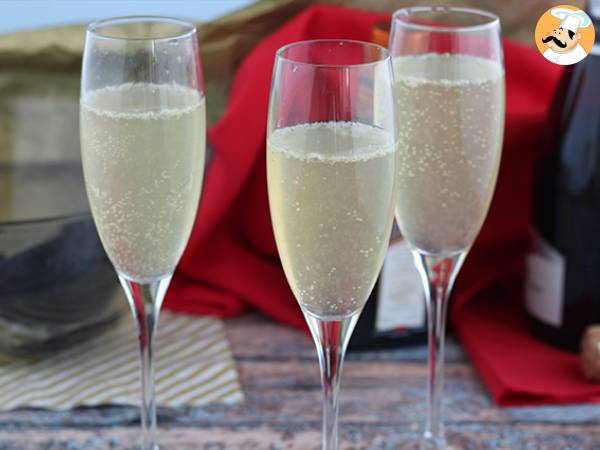 Champagne soup, a festive cocktail