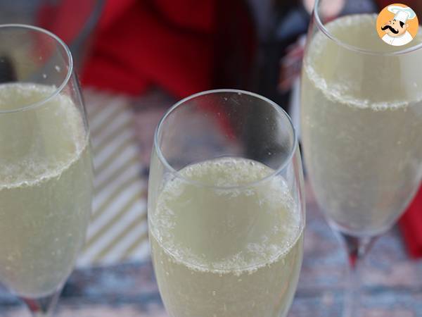 Champagne soup, a festive cocktail - photo 4