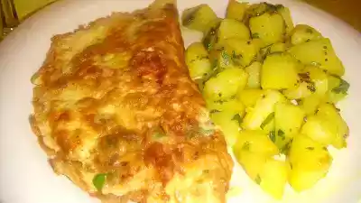 Cheese egg omelette recipe with fried potatoes side