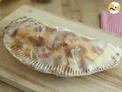 Cheese & ham calzone - Video recipe!
